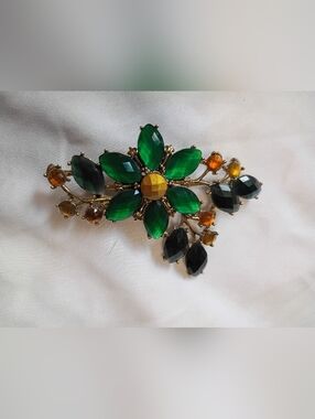 Vintage Liz Claiborne Gold Tone Lucite Rhinestones Flower Pin Brooch